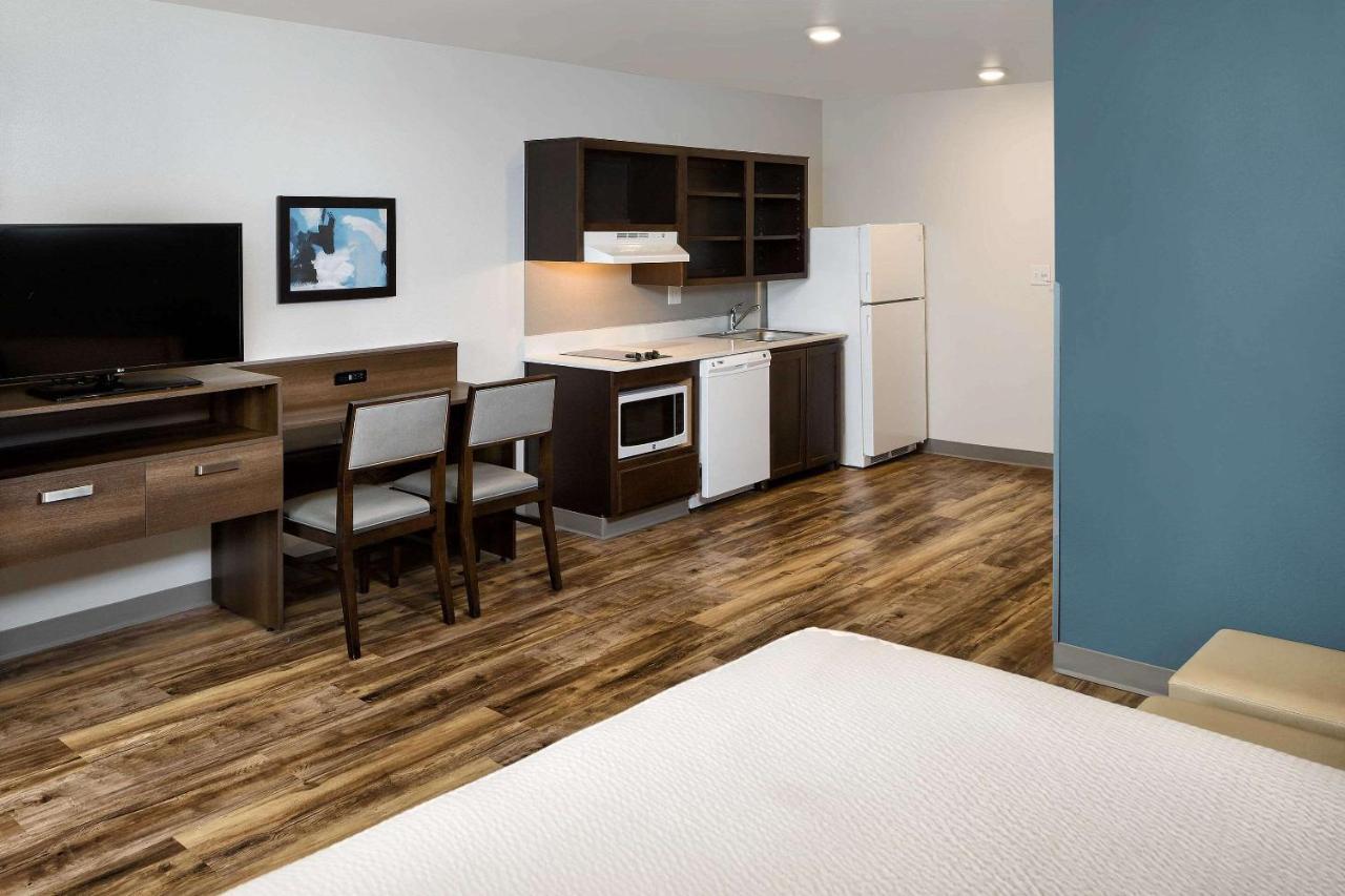 Woodspring Suites Houston Iah Airport Humble Exterior photo
