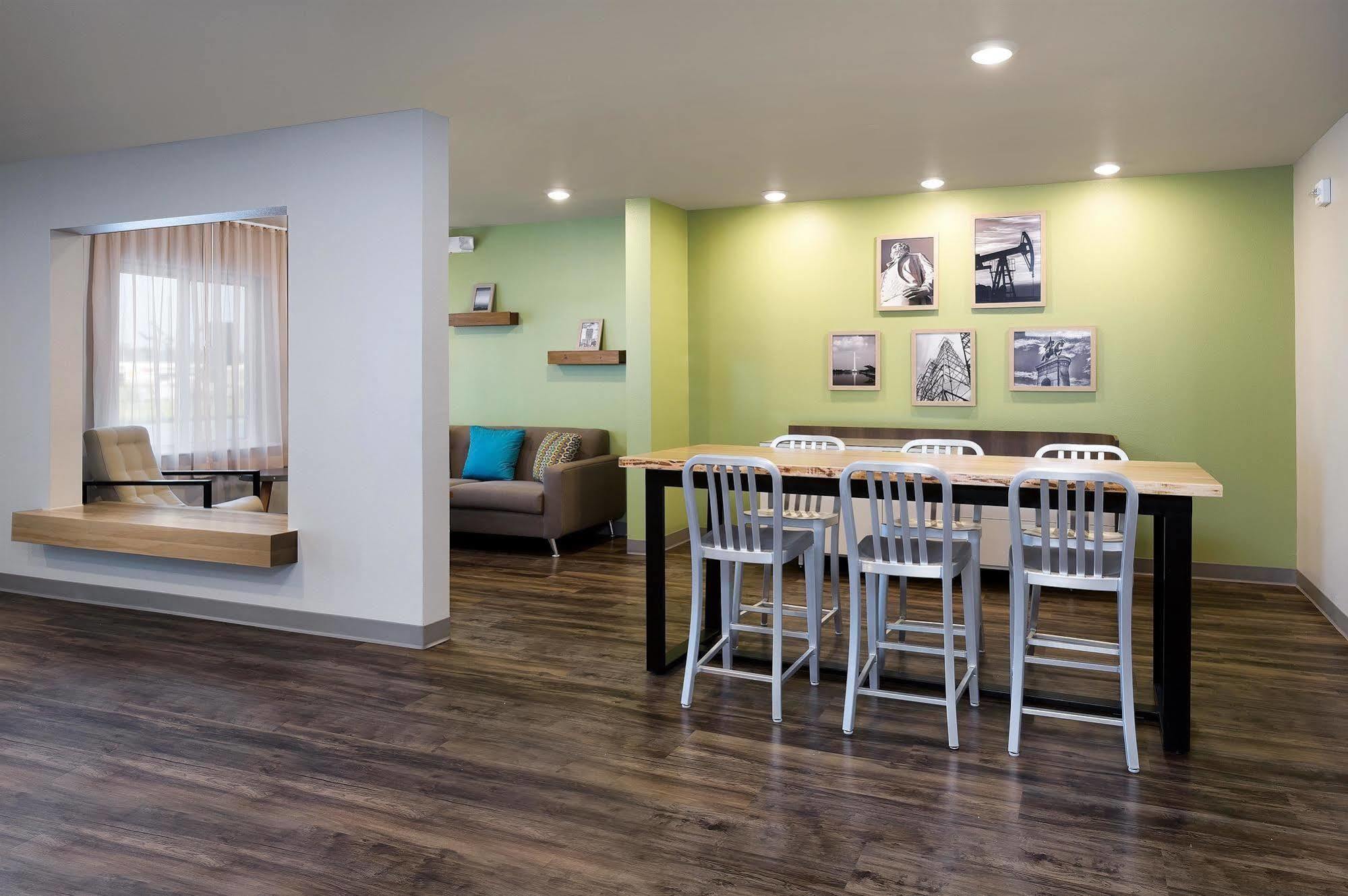 Woodspring Suites Houston Iah Airport Humble Exterior photo