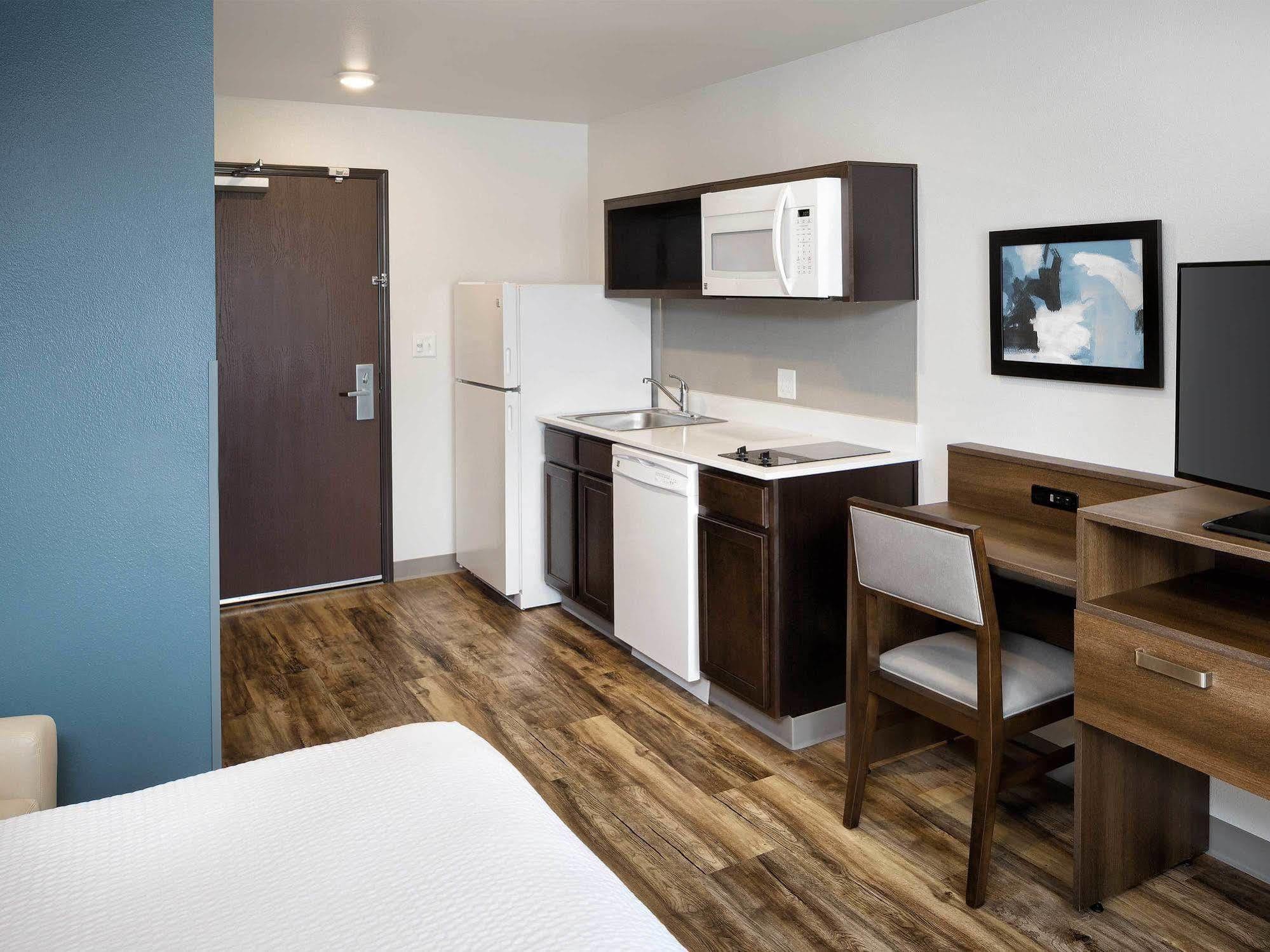 Woodspring Suites Houston Iah Airport Humble Exterior photo