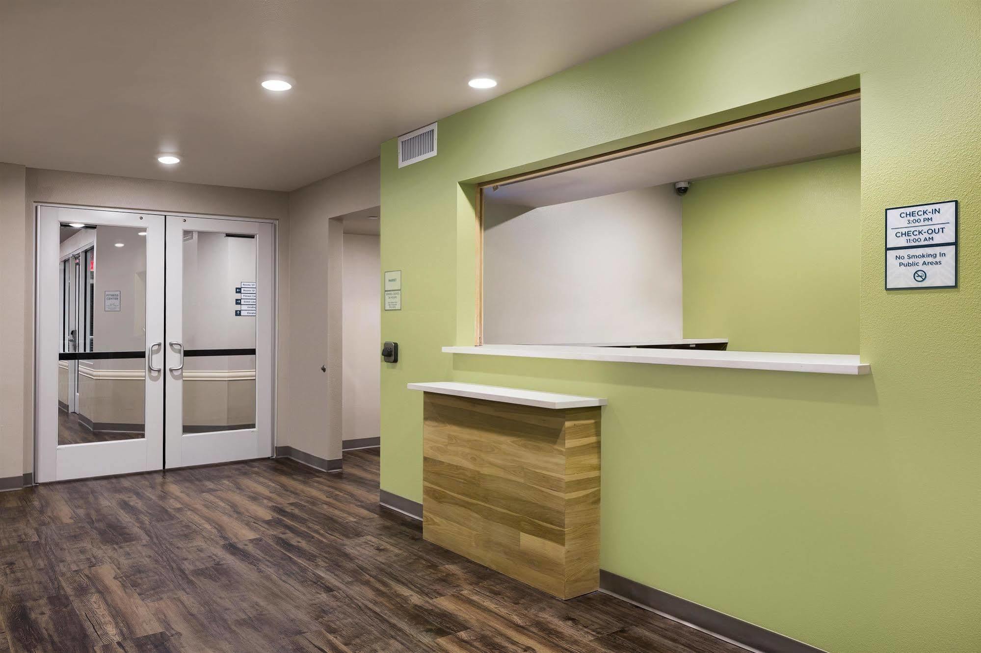 Woodspring Suites Houston Iah Airport Humble Exterior photo